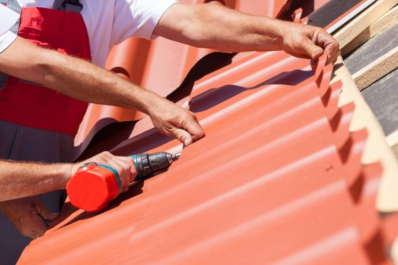 Storm Damage Roof Repair & Replacement Storm Damage Roof Repair & Replacement